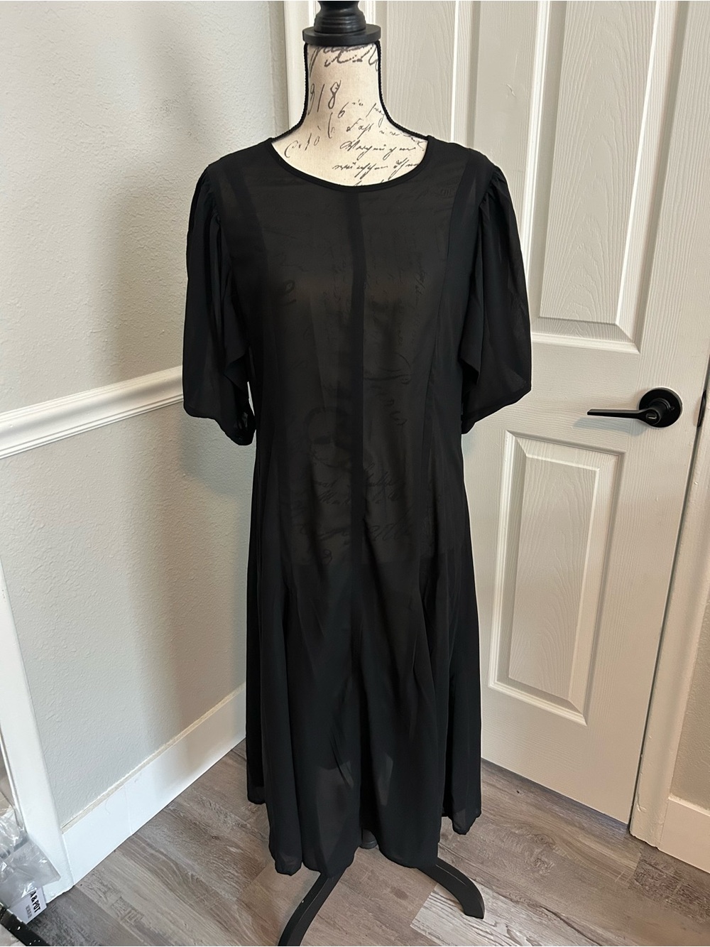 NWT Sold Out Anthropologie Modern Sheer Midi Dress with Puff Sleeves Size 12 - Picture 9 of 16